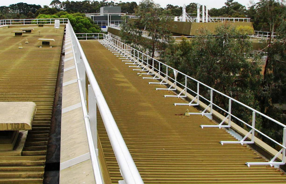 roof-and-parapet-handrails